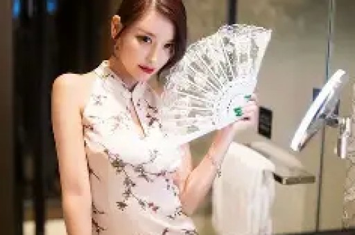 网红殷世航爆料好兄弟童锦程一个月三四百万三年狂赚一个亿网友：说好的吃泡面呢？