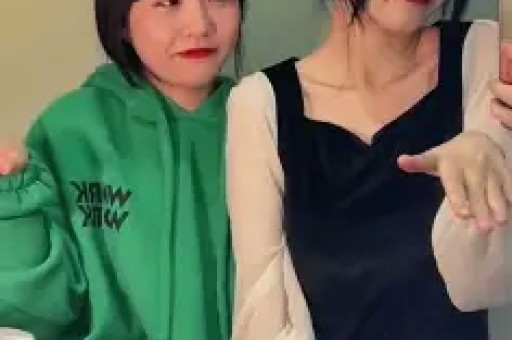 抖音排名第一的网红路子越来越野了