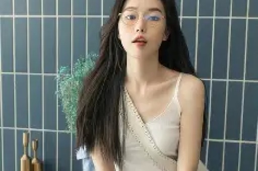 “热搜榜单主榜高位呈现大量炒作明星个人动态等”快手、微博被查！