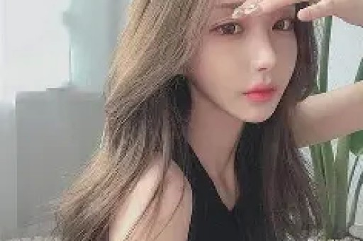 热搜第一！黄景瑜王玉雯被曝恋情双方火速回应：假的别瞎猜