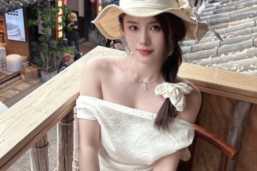 她是B站里的央视女神“黑料”被全网曝光后粉丝却更爱她了？